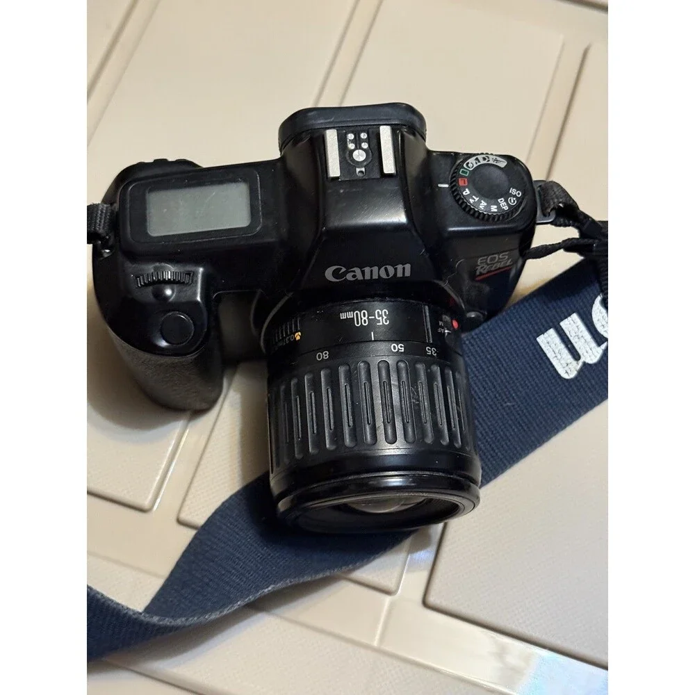 Canon Rebel X SII SLR with EF 35-80mm f/4-5.6 Zoom Lens
